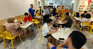 《希望100》东北美食义卖会 为贫困癌童 筹获6288