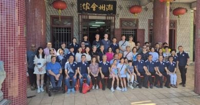 蔡锐明家族一行35人 访麻坡潮州会馆交流