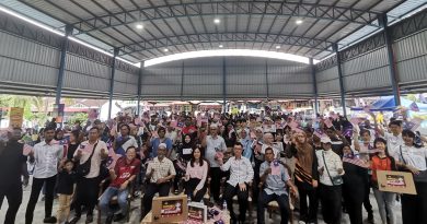 18 STPM优秀生 获赠手提电脑平板