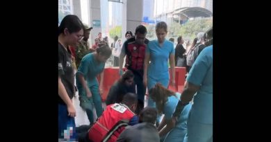 新山遇七旬老翁晕倒 5狮城护理人员救老翁一命