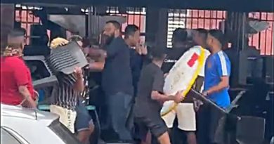 两帮人马大巴窑斗殴 惊动大批警员到场