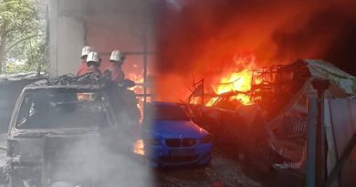 火魔吞噬 4商店 16车烧成废铁