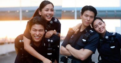 拍微短剧披制服 容启航腰部淤青 萧歆霓穿矫姿带