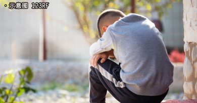 9岁自闭儿求助邻居 投诉父亲祖母家暴