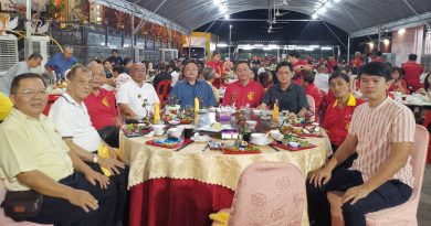 黄俊历：勿因国旗事件分歧 华社应传承爱国精神