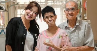 瑞恩推出月饼 部分收益捐80岁看护者