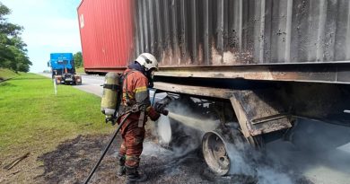 拖格罗厘大道起火 无人伤