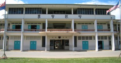 男教师被指课堂言行不当 麻坡中化中学报警