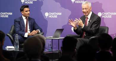 提醒移民低调勿炫富 李显龙：免引社会反感