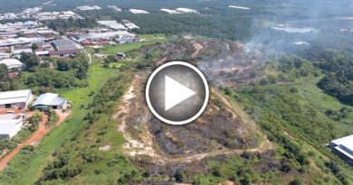 消拯员全力扑灭 巴口垃圾山 火势受控